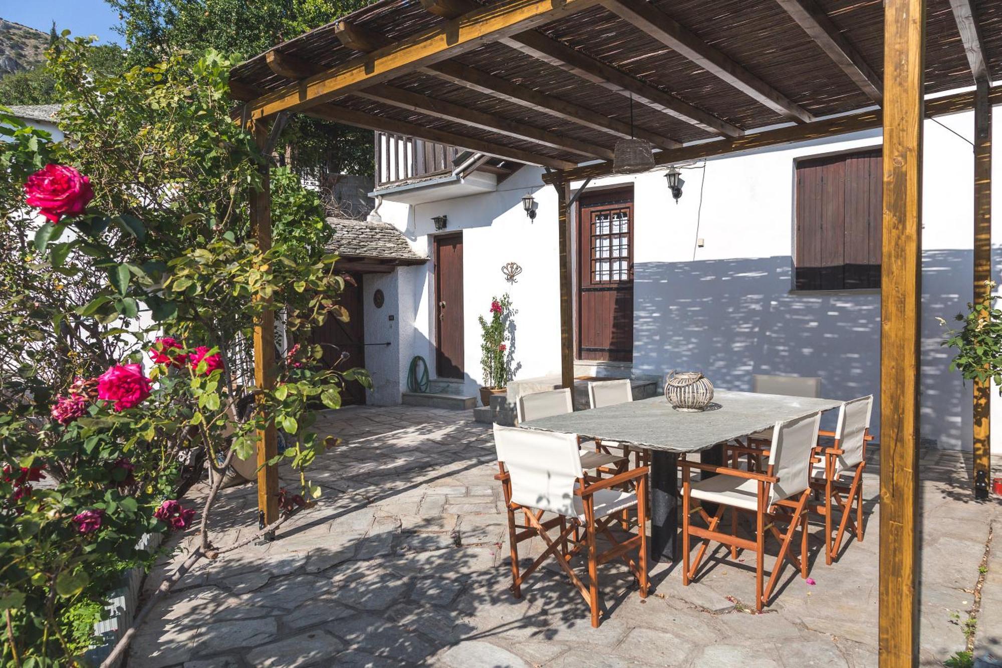 Villa Ntona Makrinitsa Luaran gambar